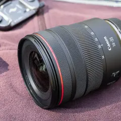 Obiektyw Canon 14-35mm. Choć nie jest to obiektyw 300mm, jego zmienna ogniskowa pozwala na ciekawe przybliżenia.