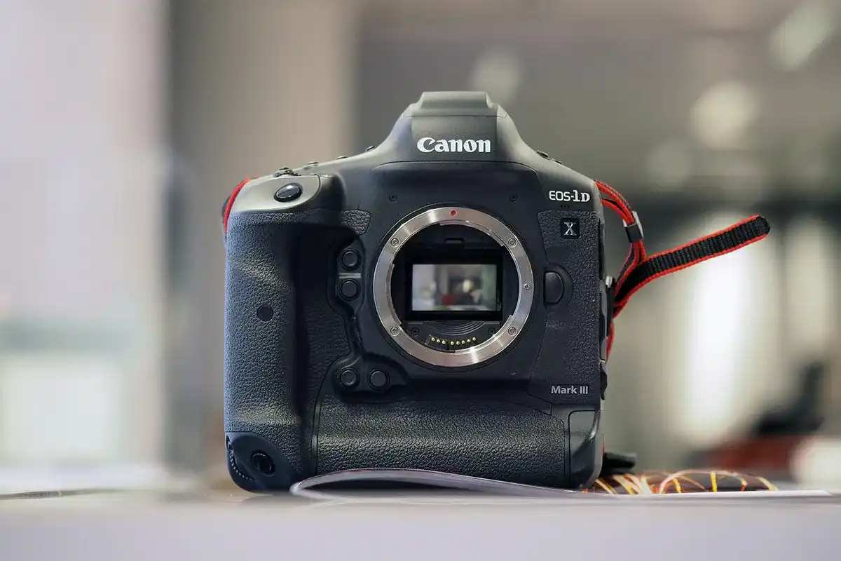 Canon EOS-1D X Mark III - czy nadal warto go kupić?