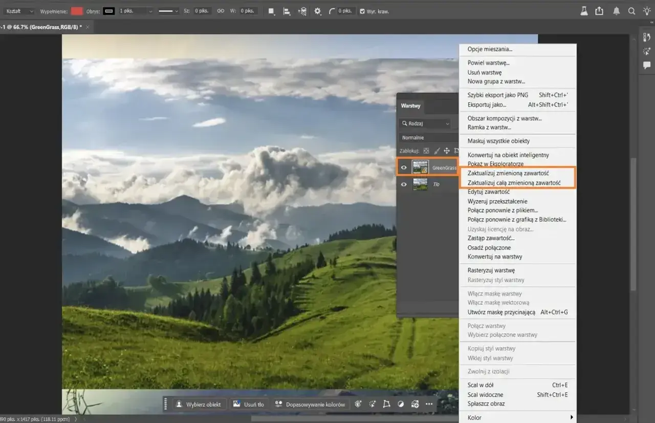 Jak poszerzyć tło w Photoshopie? Wybierz "Zaktualizuj całą zmienioną zawartość" z menu kontekstowego warstwy.