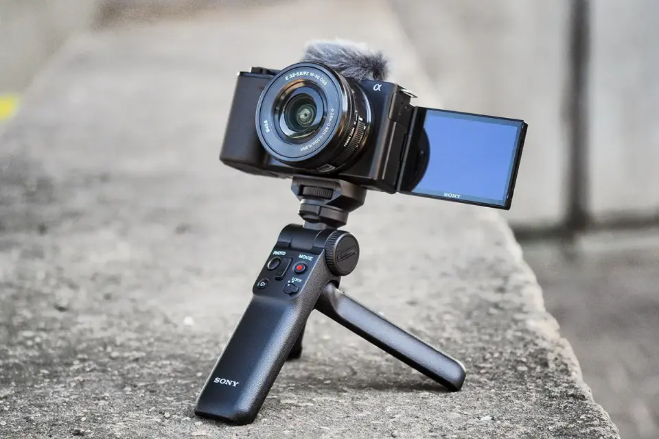 Sony ZV-E10 - czy to nadal dobry aparat do vlogowania?